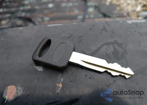 1993 Ford F150 из США, поврежденный, VIN 2FTDF15NXPCA40907